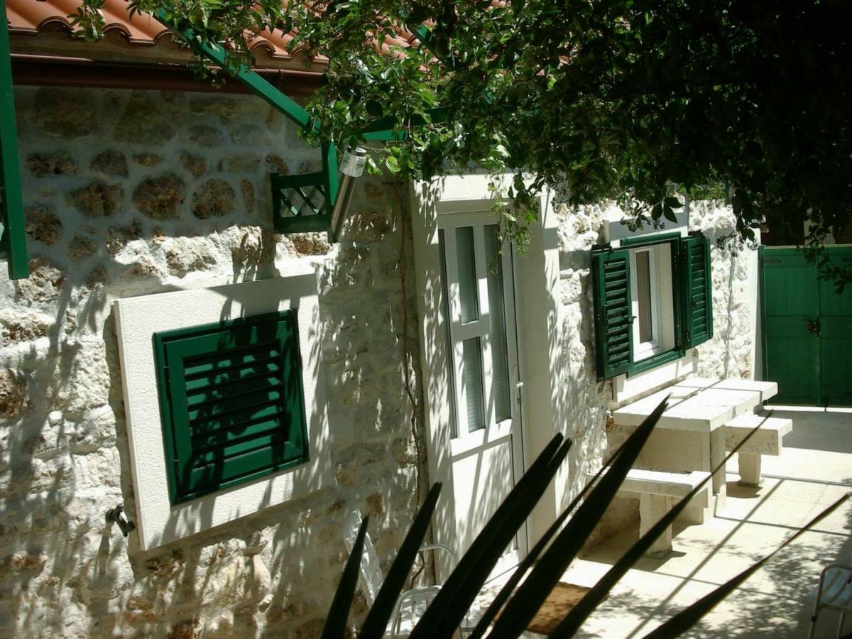 Apartment Menego A2 Bol-Center, Croatia Exterior photo